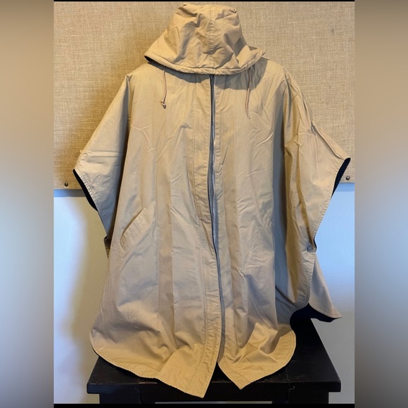 Vintage 1950’s Selvy Fur Company tan canvas navy wool Reversible Hooded Cape OS - Picture 2 of 11